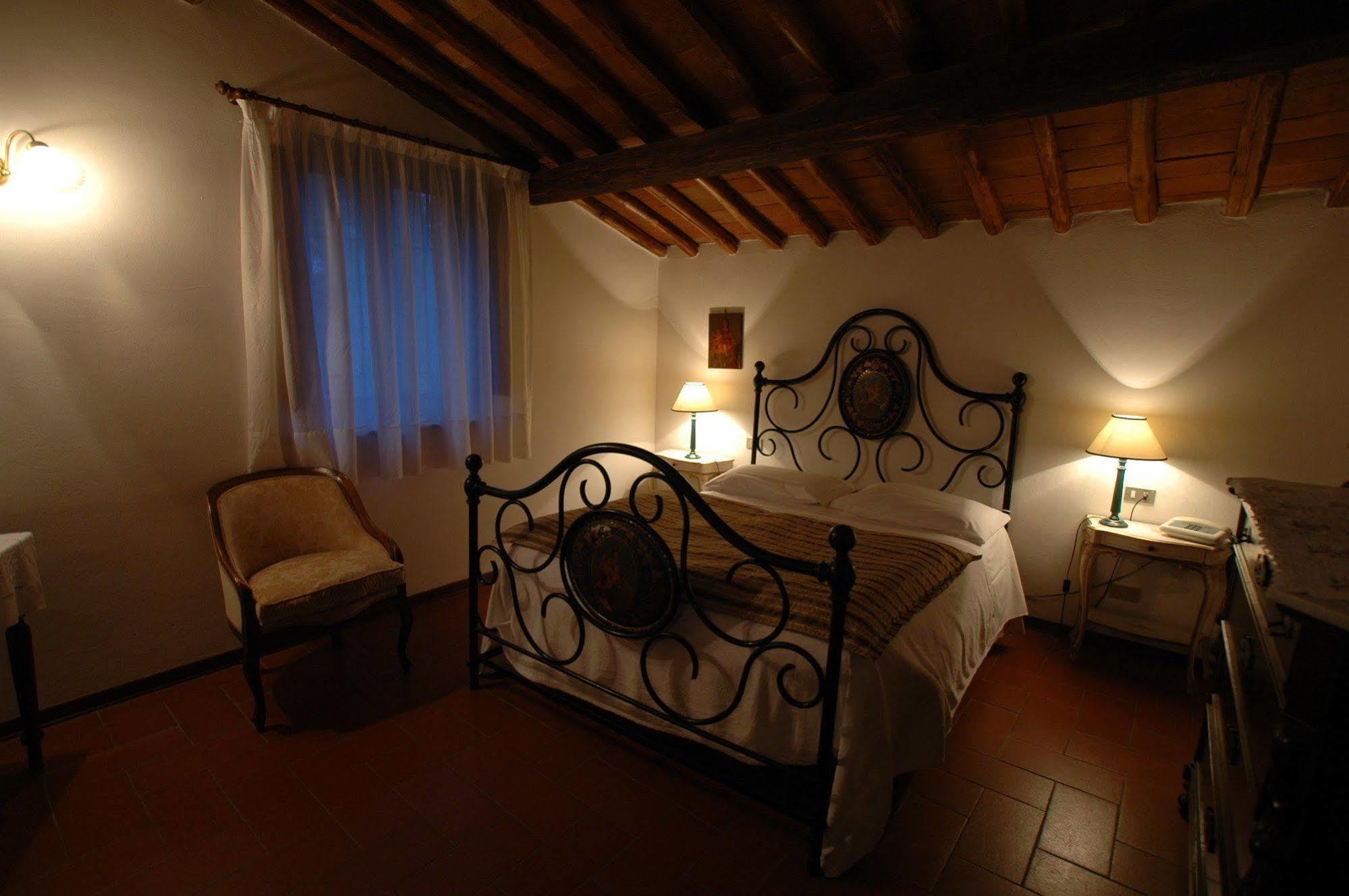 Albergo Il Colombaio Кастелина ин Шианти Экстерьер фото