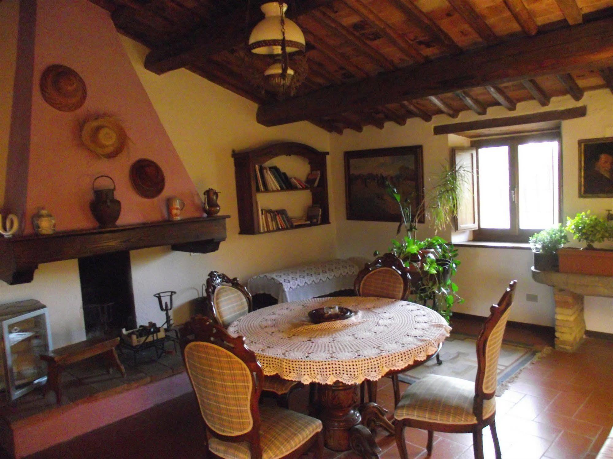 Albergo Il Colombaio Кастелина ин Шианти Экстерьер фото